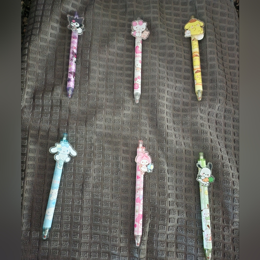 (Brand New) Cinnamoroll and friends pens (Purple, Pink, Blue, Green, and Yellow)